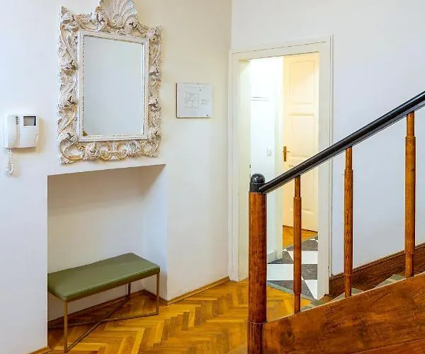 Stone Majestic W Pool - Center 别墅 *