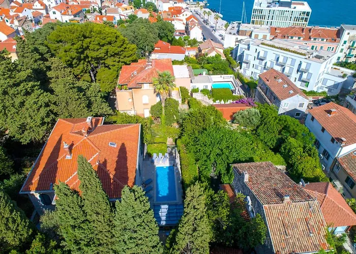 Stone Majestic W Pool - Center 斯普利特